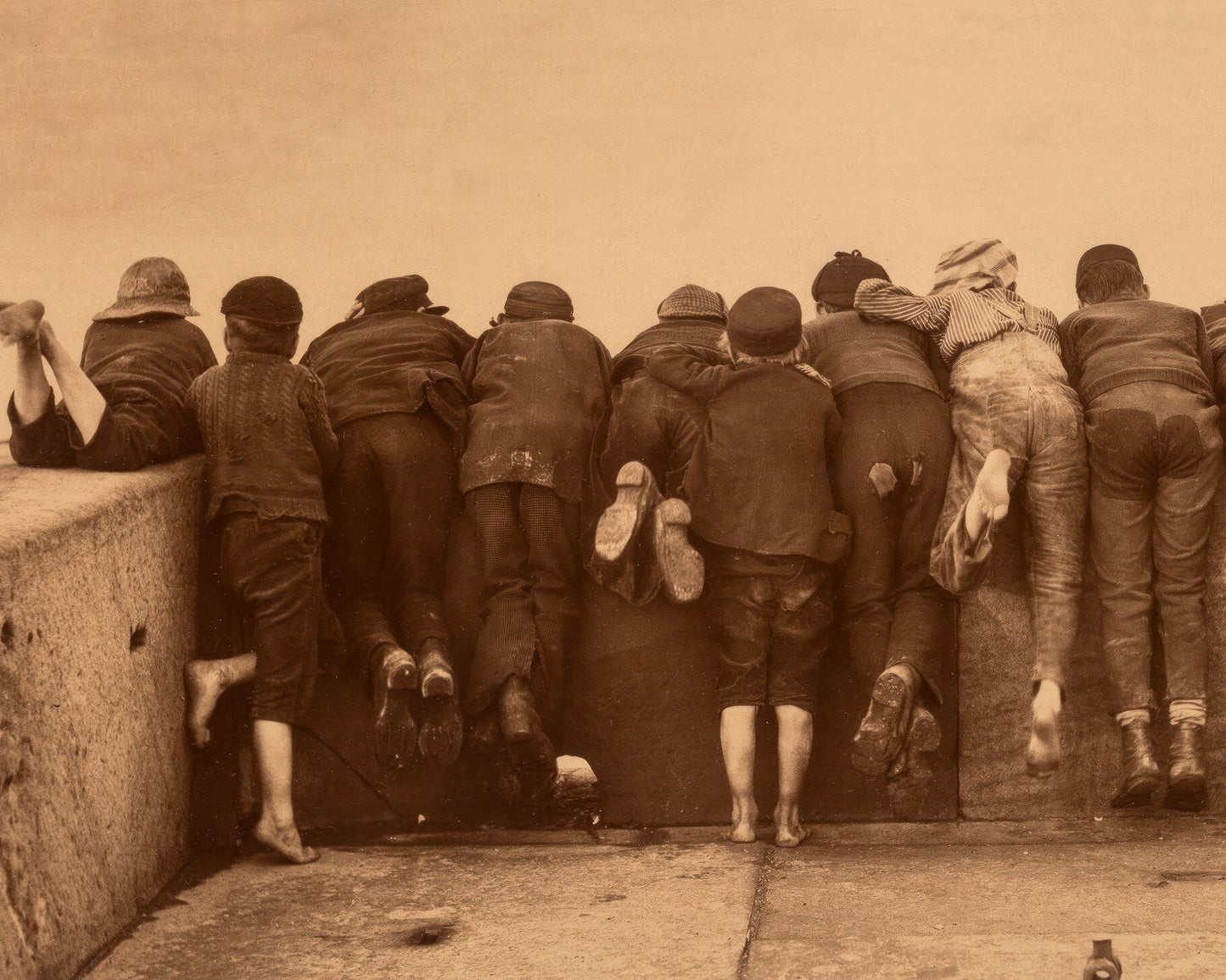Frank Meadow Sutcliffe "Excitement" (c.1888) - Mabon Gallery