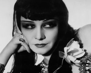 Mezzo - Soprano Coe Glade as "Amneris" from Aida - Giuseppe Verdi Opera (c.1946 Maurice Seymour) - Mabon Gallery