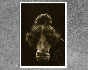 Stefanie Ludwig "Kätzchen" (c.1901) - Mabon Gallery